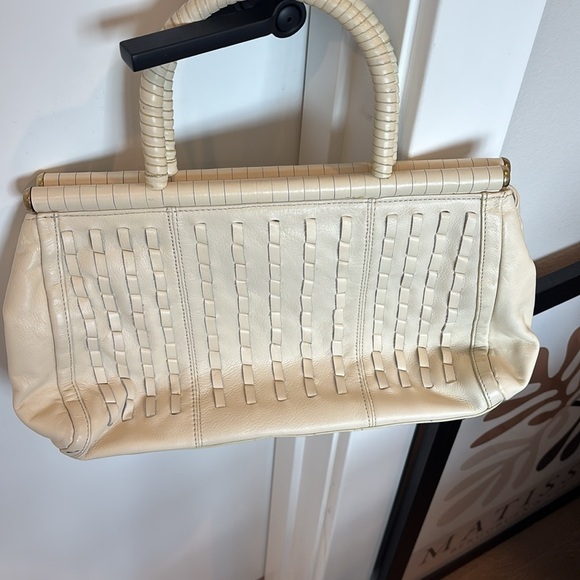Kenneth Cole Cream Leather Woven hand bag - Picture 3 of 8